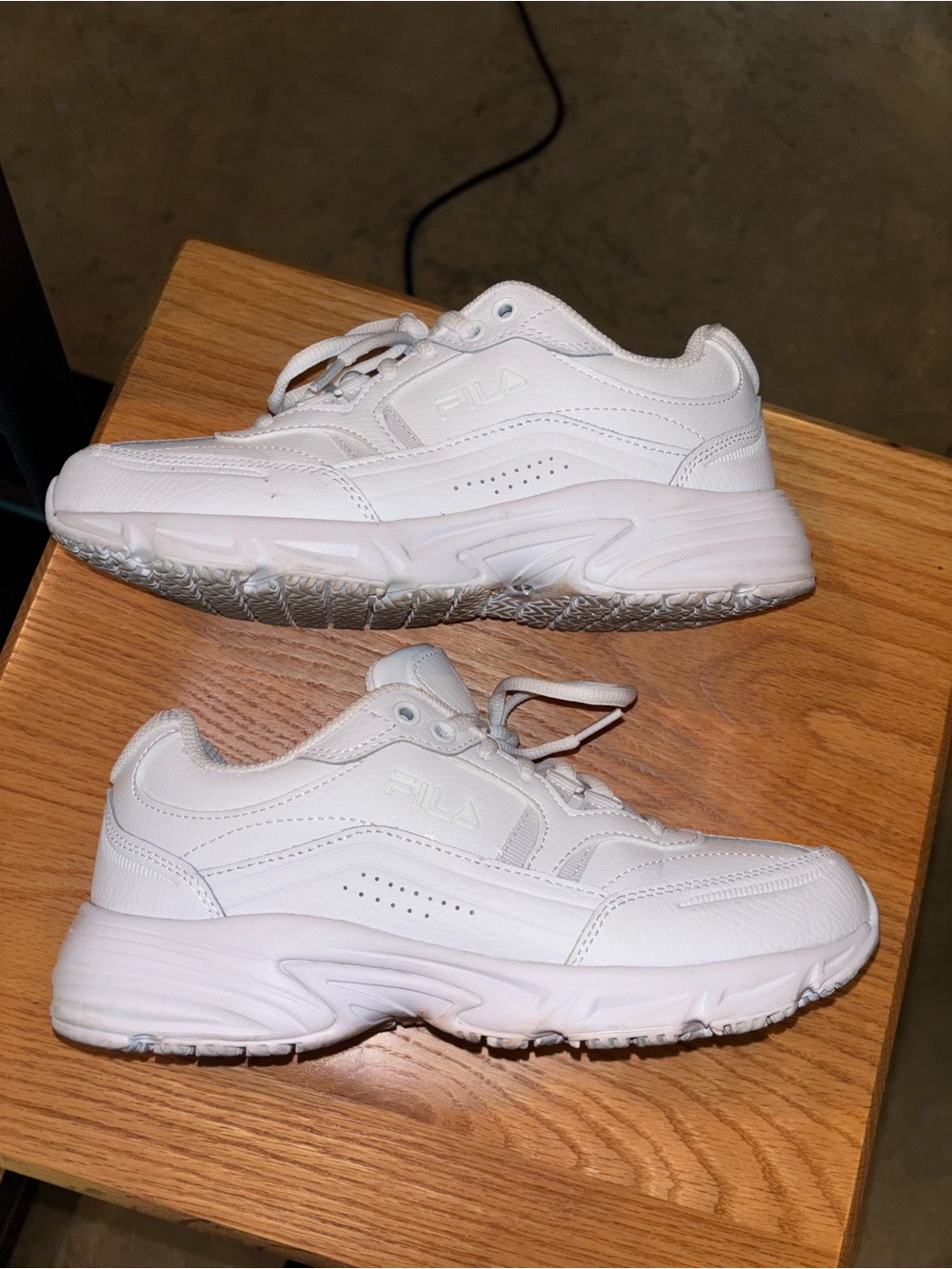 Women’s White FILA Size 6.5
